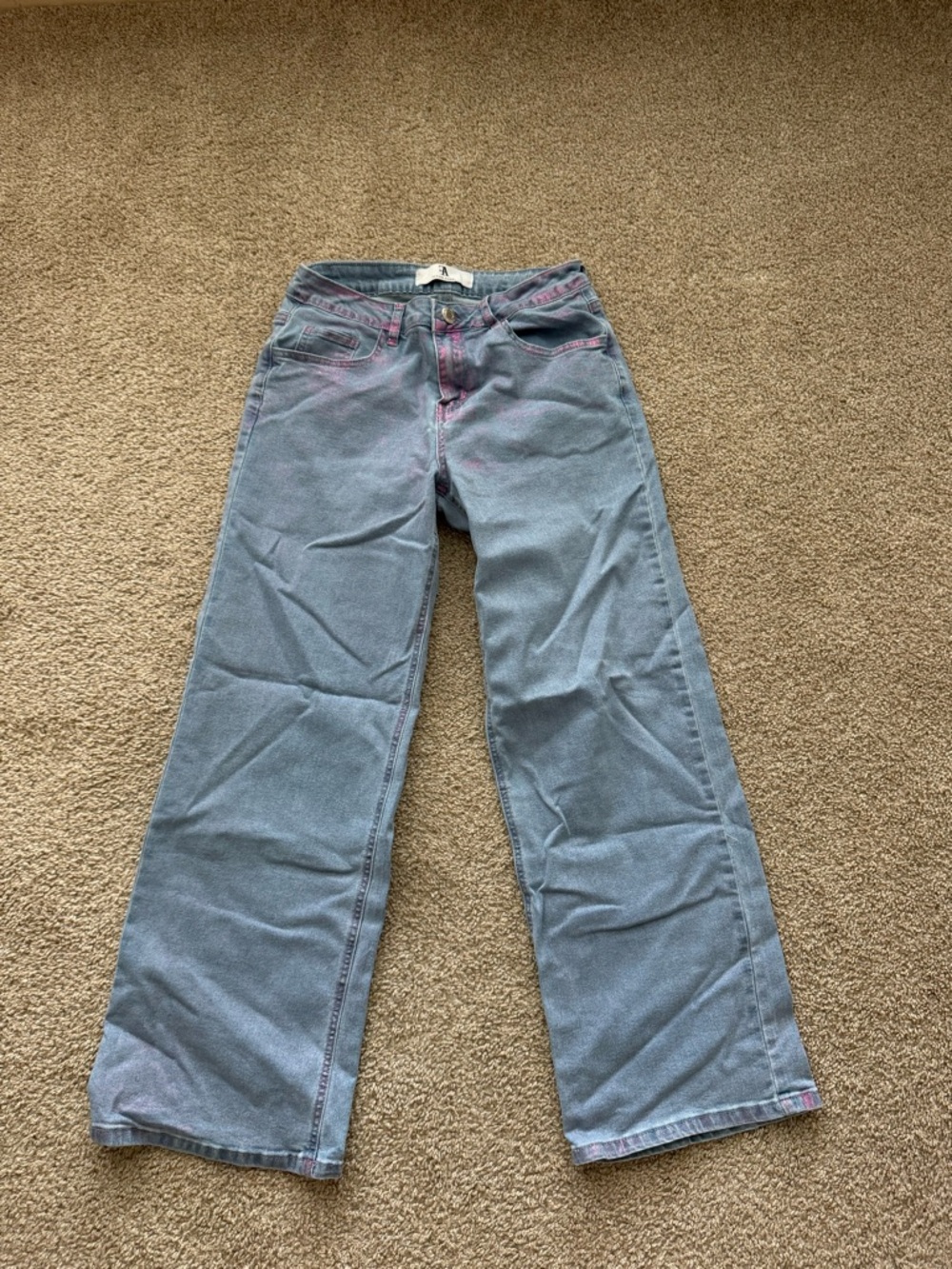 Classic Women's Straight Leg Jeans in Light Blue